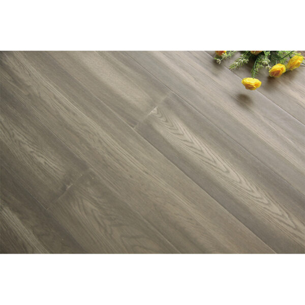 OSB301 Factory direct supply of waterproof OSB flooring, suitable for both home and commercial installations, from the manufacturer
